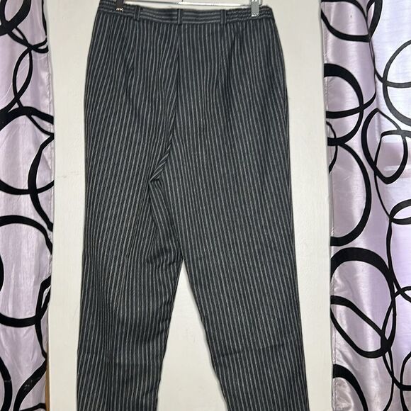 Vintage 80s Just For Petites Black & gray striped pants, vintage 12,30” waist - Picture 7 of 8